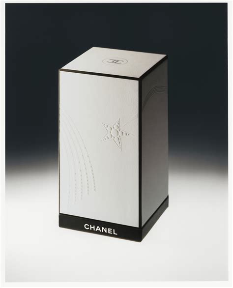 ciondolo c chanel|les exclusifs de Chanel.